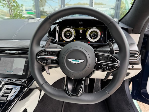 Used Aston Martin Vantage 2025 for sale - 75540175: Photo 30