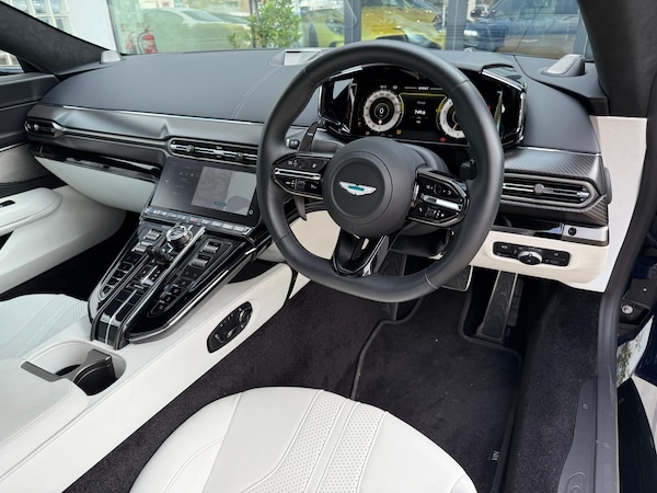 Used Aston Martin Vantage 2025 for sale - 75540175: Photo 3
