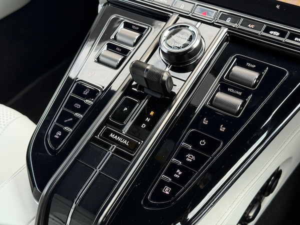 Used Aston Martin Vantage 2025 for sale - 75540175: Photo 41