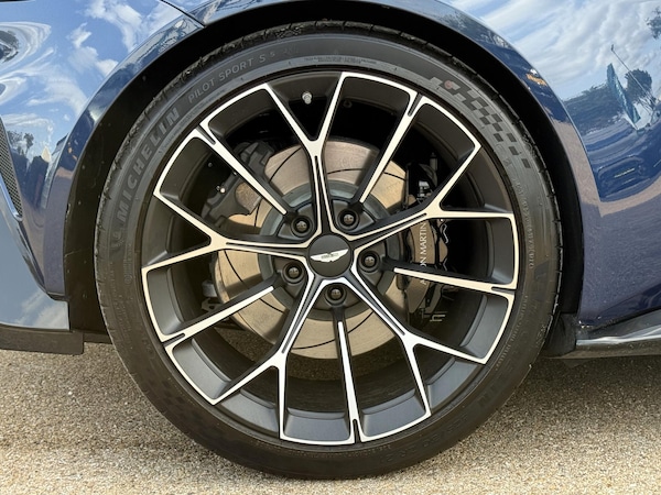Used Aston Martin Vantage 2025 for sale - 75540175: Photo 4