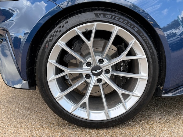 Used Aston Martin Vantage 2025 for sale - 75540175: Photo 8