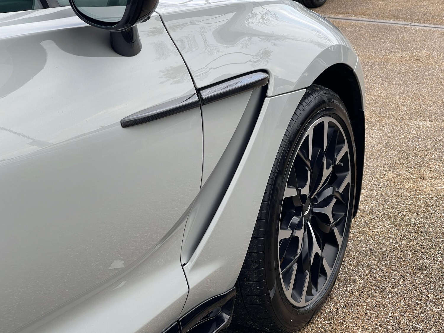 Used Aston Martin DBX 2023 for sale - 76457019: Photo 9