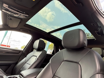 Used Porsche Cayenne 2019 for sale - 75507176: Photo