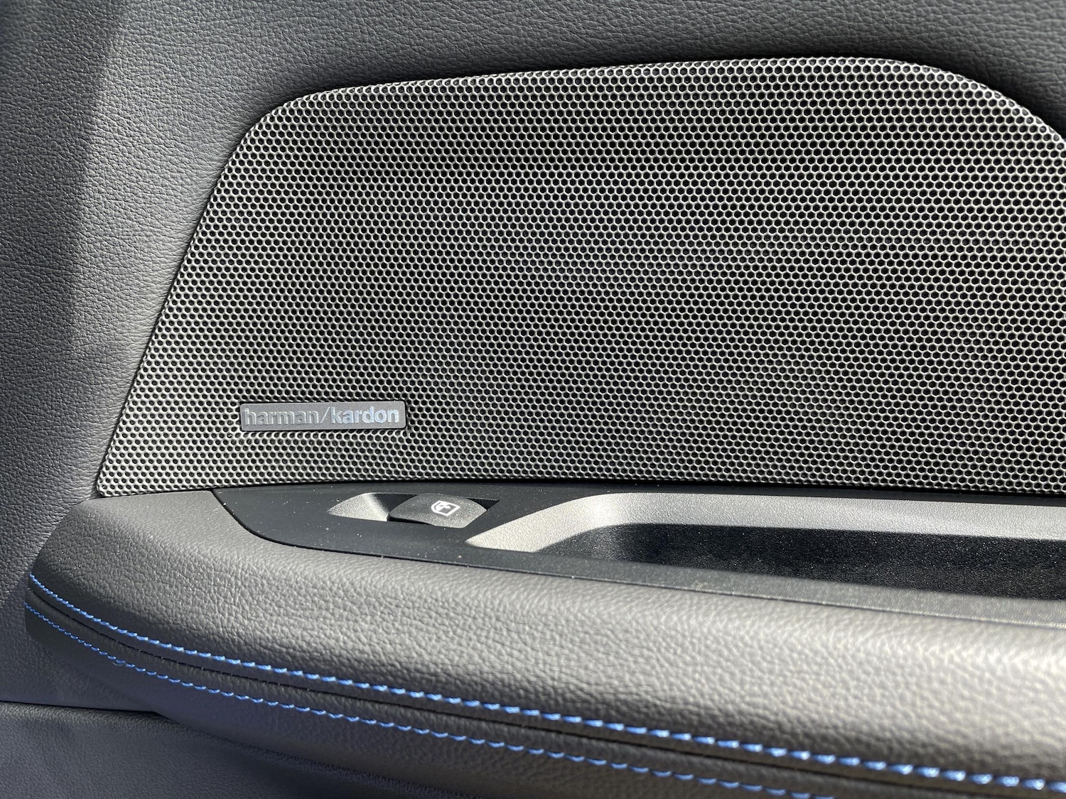 Used BMW i4 2024 for sale - 76608118: Photo 34