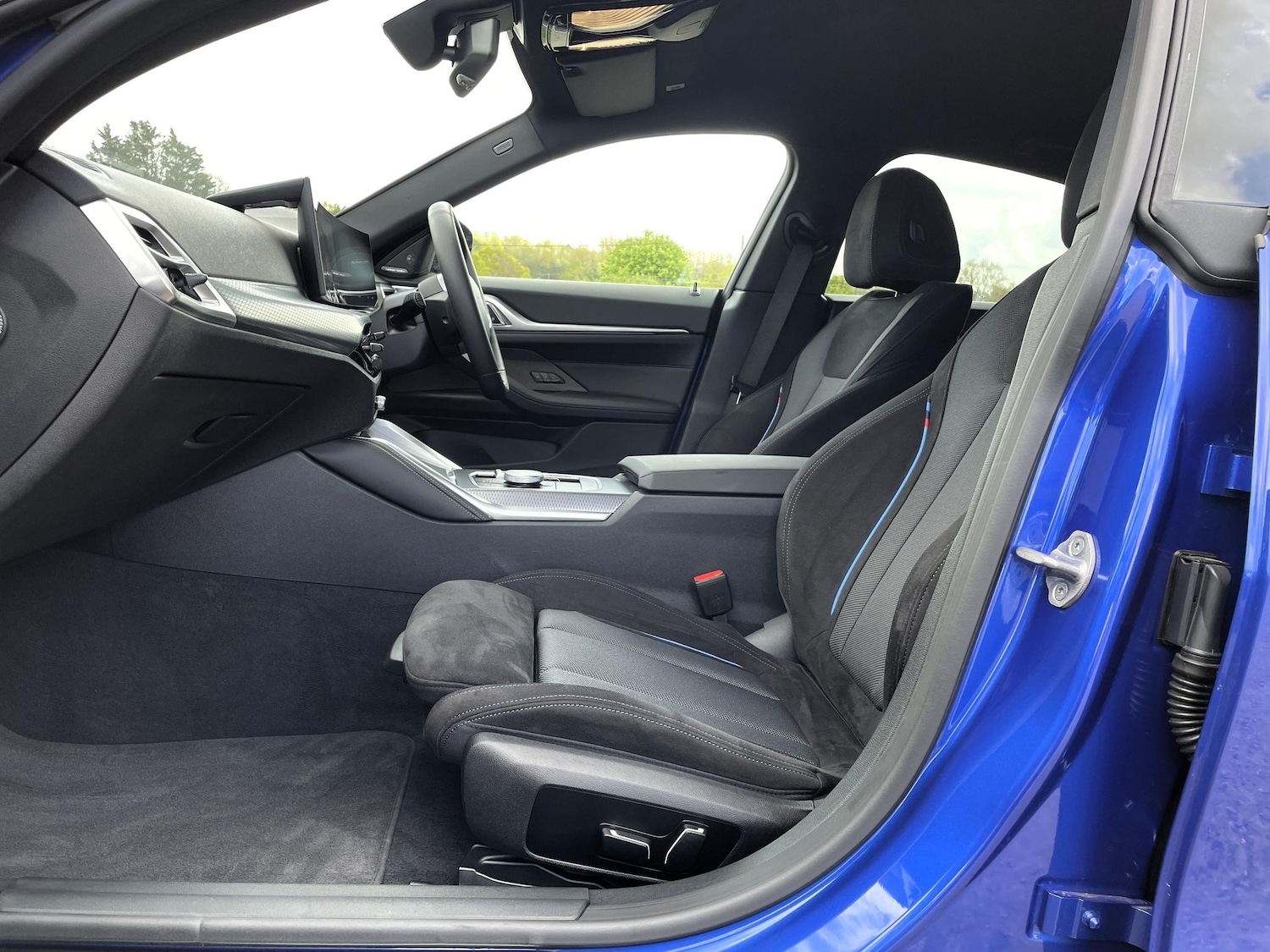 Used BMW i4 2024 for sale - 76608118: Photo 40