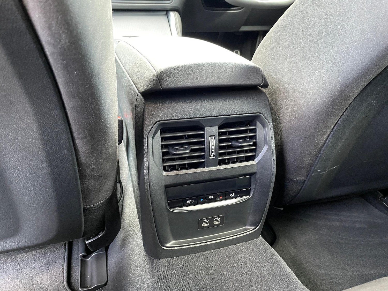 Used BMW i4 2024 for sale - 76608118: Photo 44