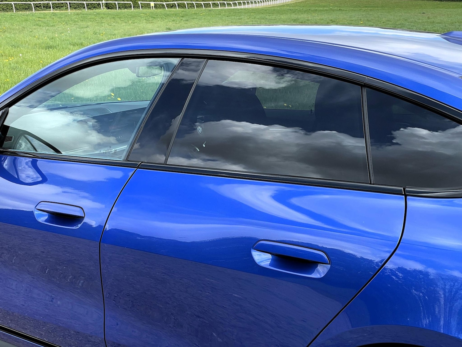 Used BMW i4 2024 for sale - 76608118: Photo 8