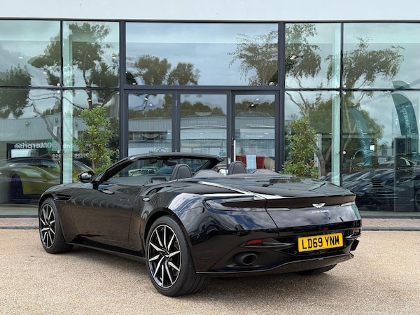 Used Aston Martin DB11 2019 for sale - 75623044: Photo 12