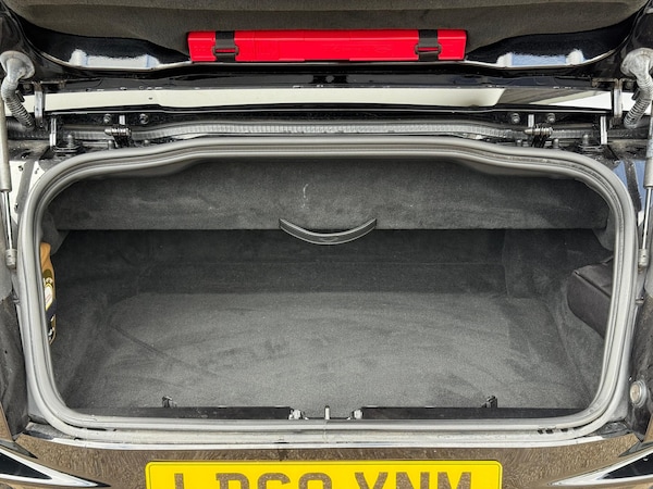 Used Aston Martin DB11 2019 for sale - 75623044: Photo 16
