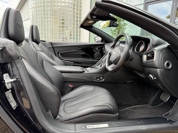 Used Aston Martin DB11 2019 for sale - 75623044: Photo 18
