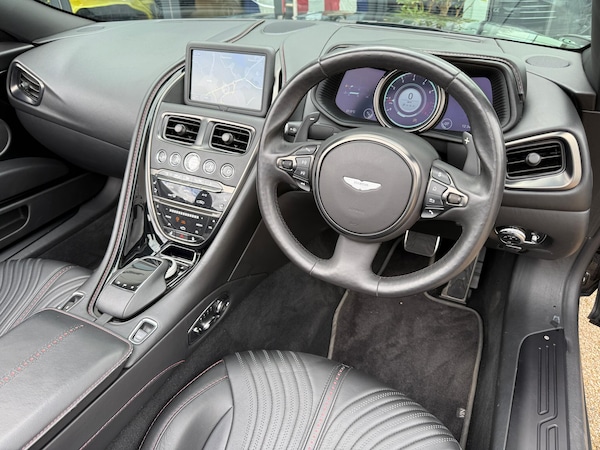 Used Aston Martin DB11 2019 for sale - 75623044: Photo 19