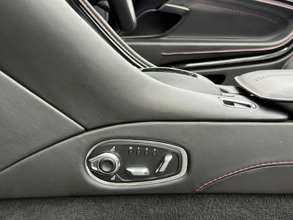 Used Aston Martin DB11 2019 for sale - 75623044: Photo 23