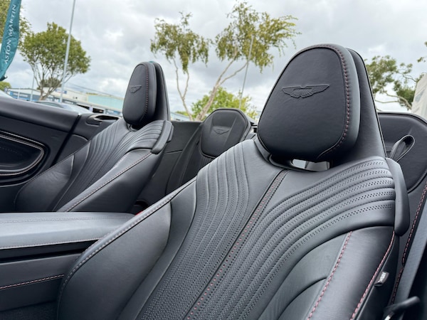 Used Aston Martin DB11 2019 for sale - 75623044: Photo 25