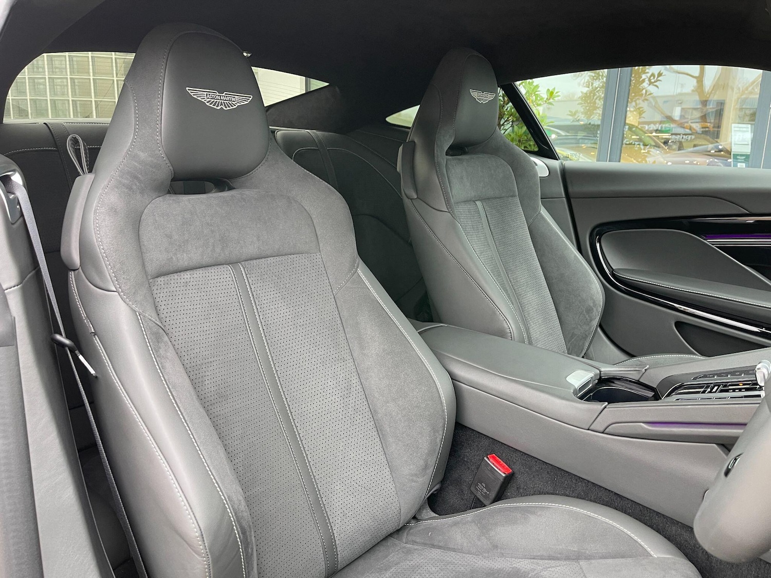 Used Aston Martin V8 2025 for sale - 76573624: Photo 11