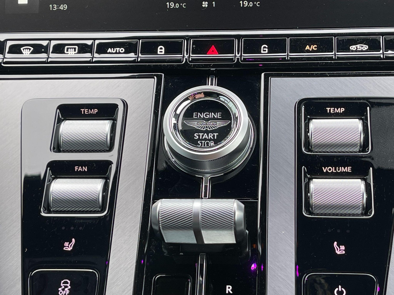 Used Aston Martin V8 2025 for sale - 76573624: Photo 23