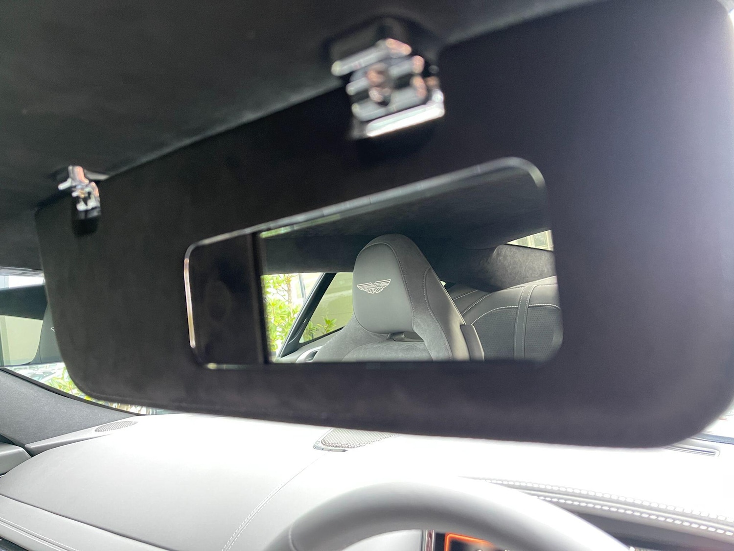 Used Aston Martin V8 2025 for sale - 76573624: Photo 31