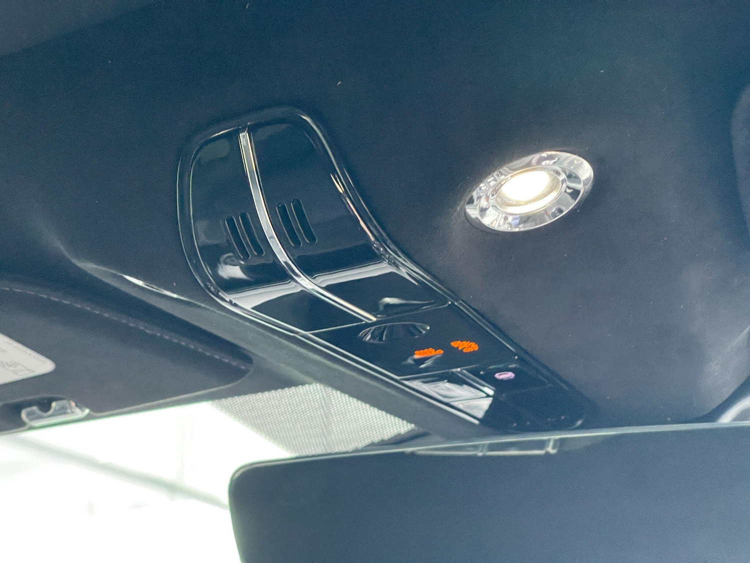 Used Aston Martin V8 2025 for sale - 76573624: Photo 34