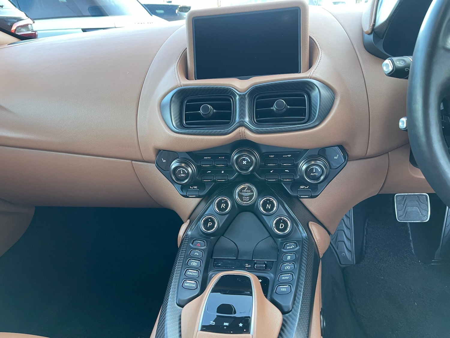 Used Aston Martin Vantage 2020 for sale - 76824884: Photo 11