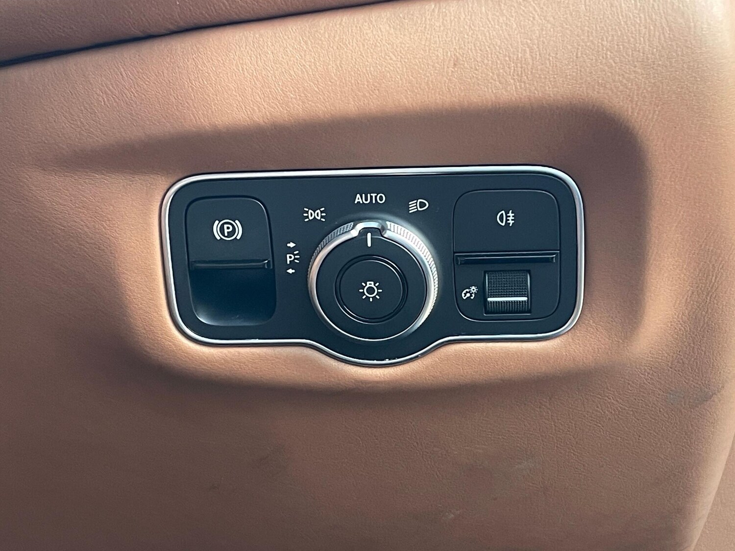 Used Aston Martin Vantage 2020 for sale - 76824884: Photo 40