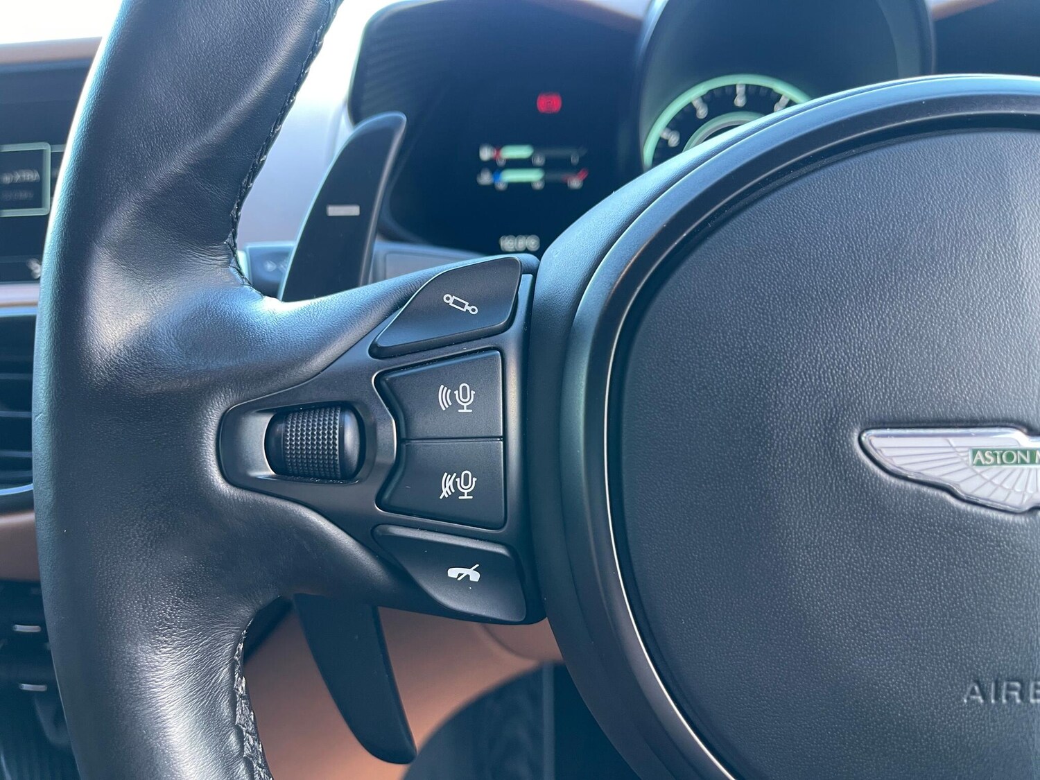 Used Aston Martin Vantage 2020 for sale - 76824884: Photo 41