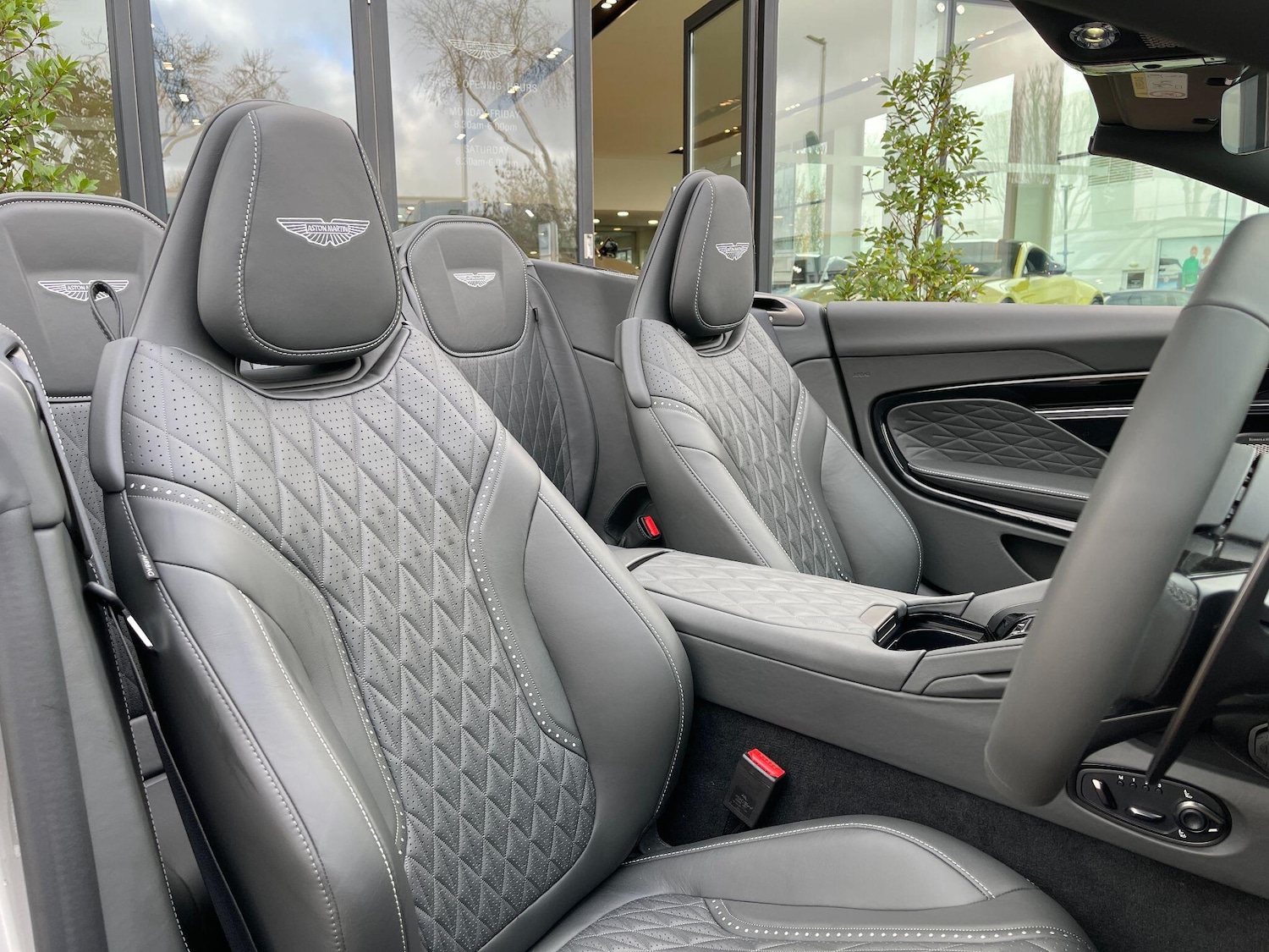 Used Aston Martin V8 2025 for sale - 76918693: Photo 12