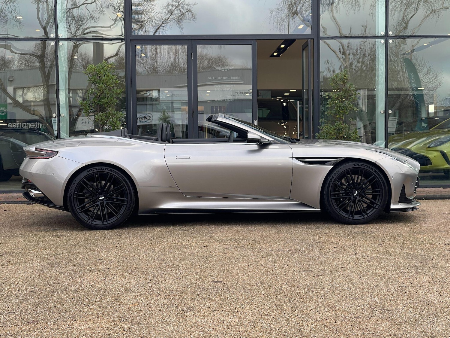 Used Aston Martin V8 2025 for sale - 76918693: Photo 18