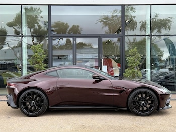 Used Aston Martin Vantage 2018 for sale - 75141649: Photo