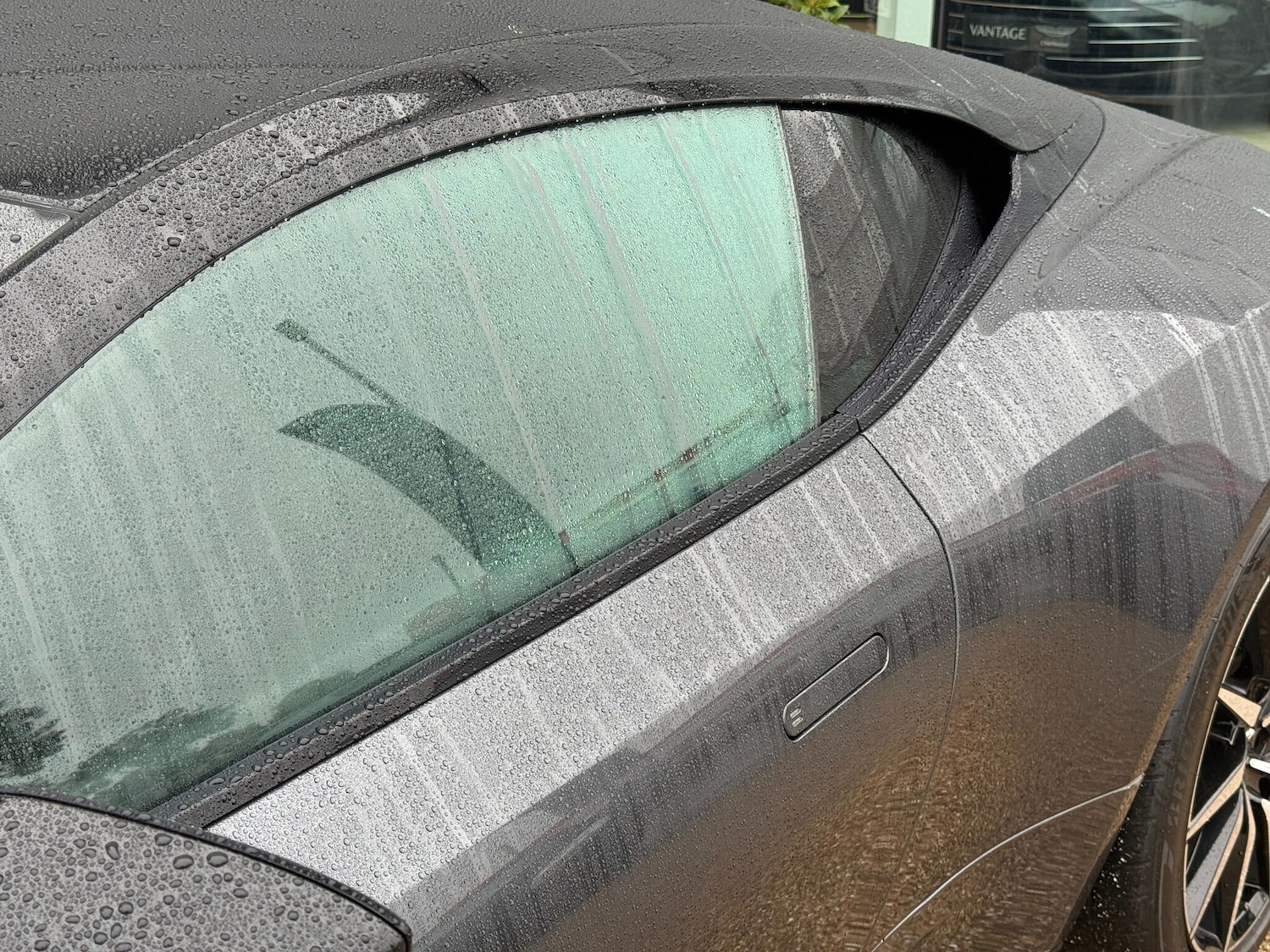 Used Aston Martin DB11 2021 for sale - 76153037: Photo 10