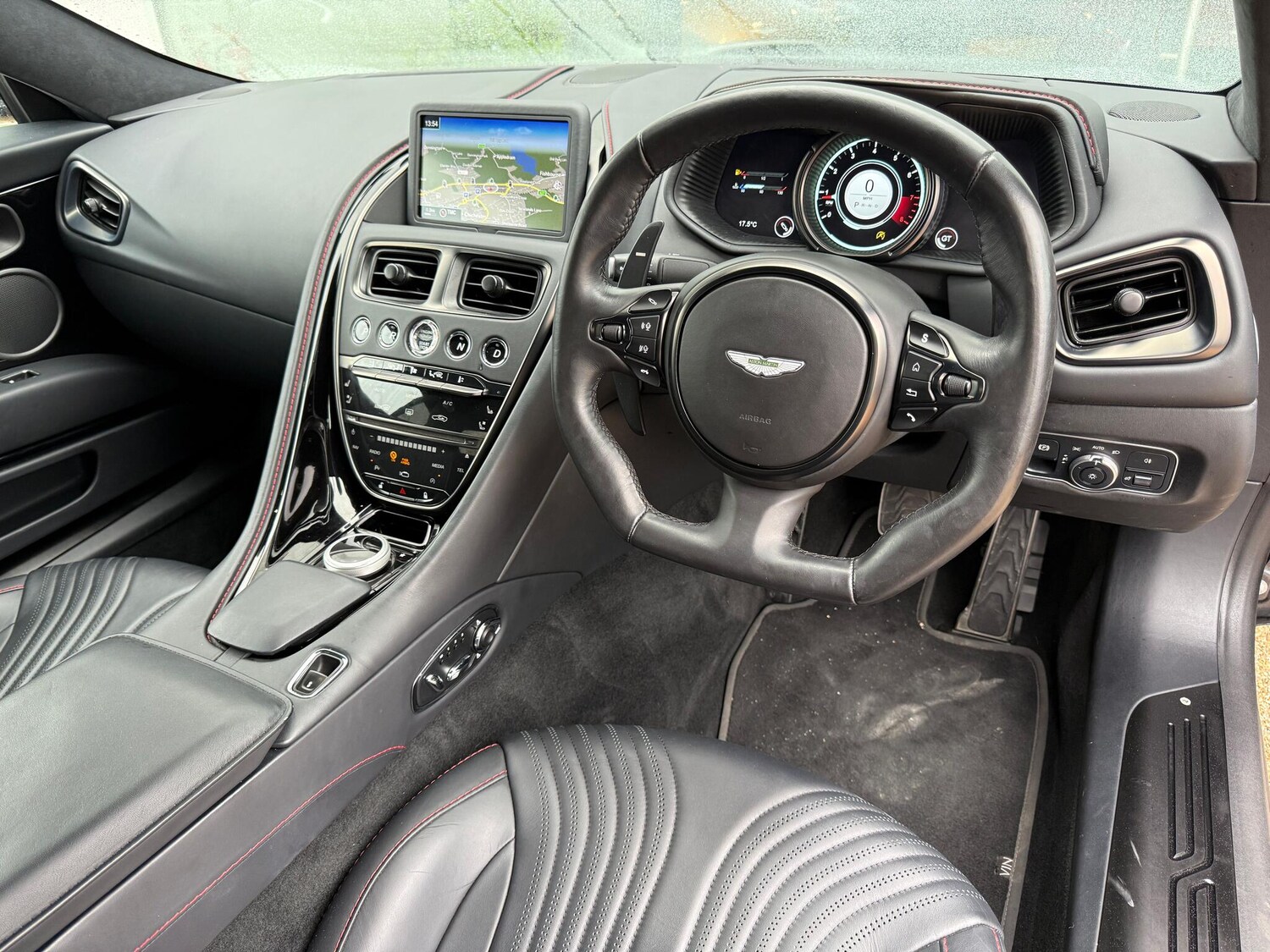 Used Aston Martin DB11 2021 for sale - 76153037: Photo 20