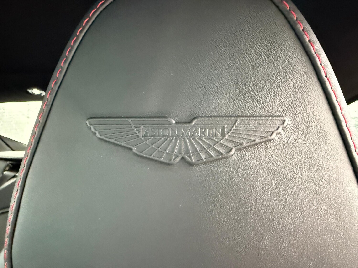 Used Aston Martin DB11 2021 for sale - 76153037: Photo 28