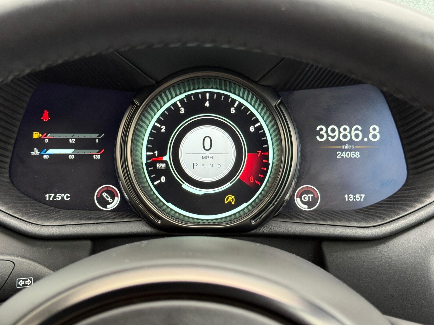 Used Aston Martin DB11 2021 for sale - 76153037: Photo 40