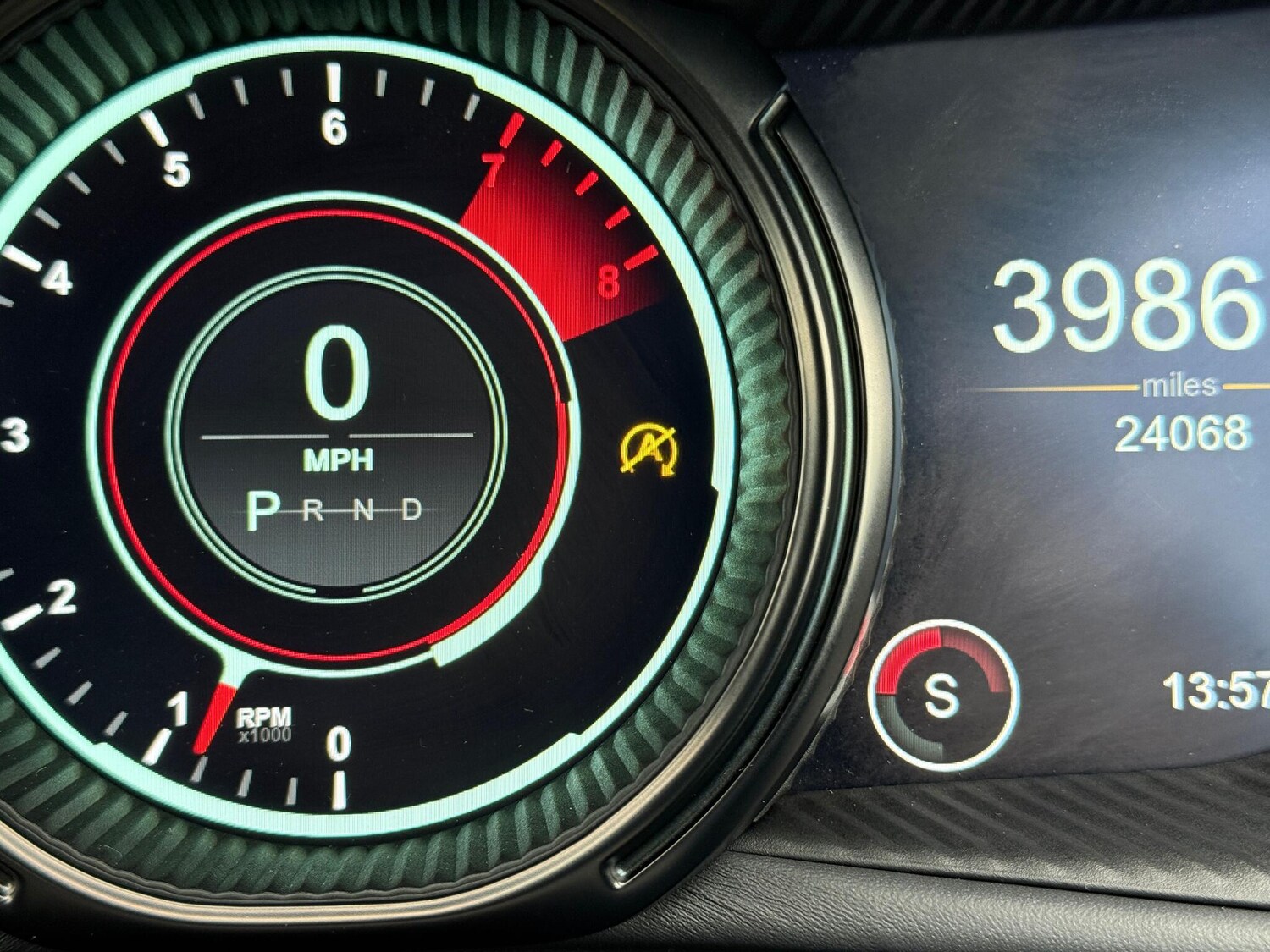 Used Aston Martin DB11 2021 for sale - 76153037: Photo 42