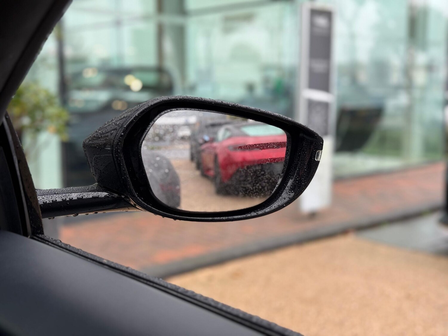 Used Aston Martin DB11 2021 for sale - 76153037: Photo 44