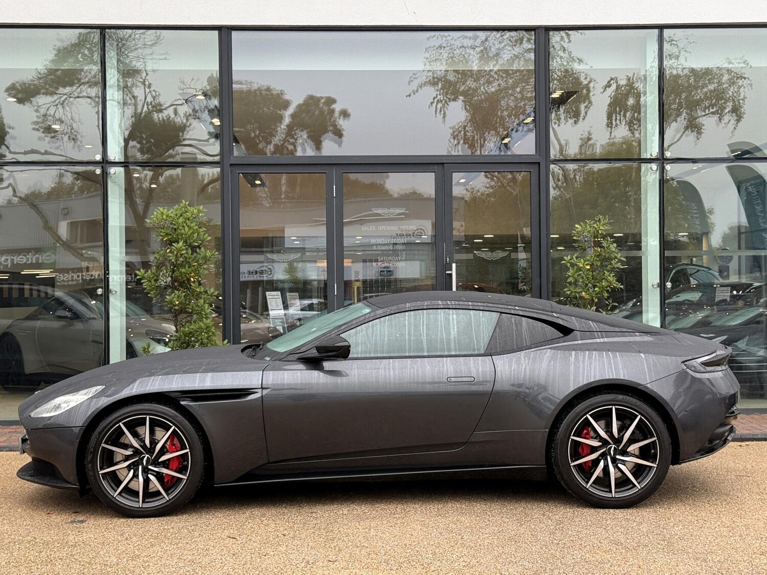 Used Aston Martin DB11 2021 for sale - 76153037: Photo 49