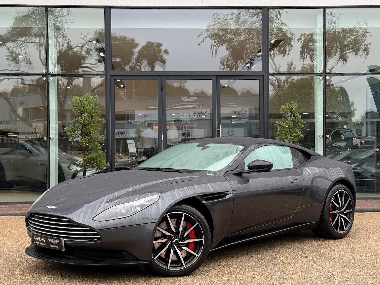 Used Aston Martin DB11 2021 for sale - 76153037: Photo 5
