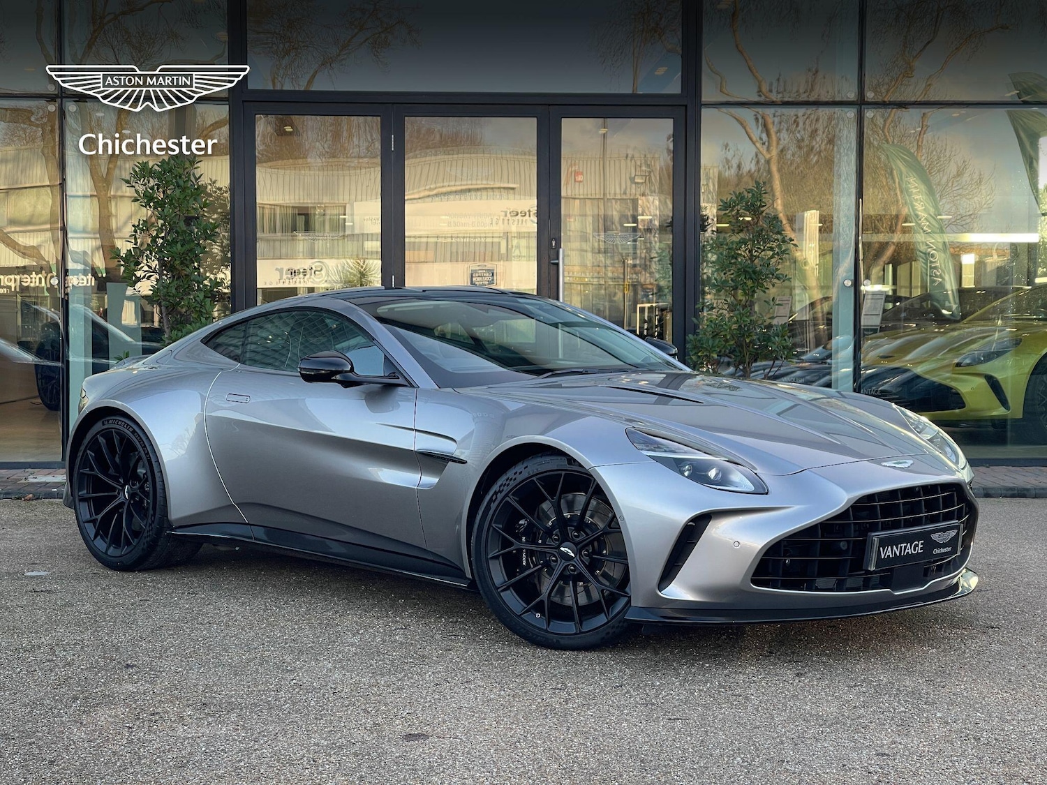 Used Aston Martin Vantage 2025 for sale - 76926652: Photo 1