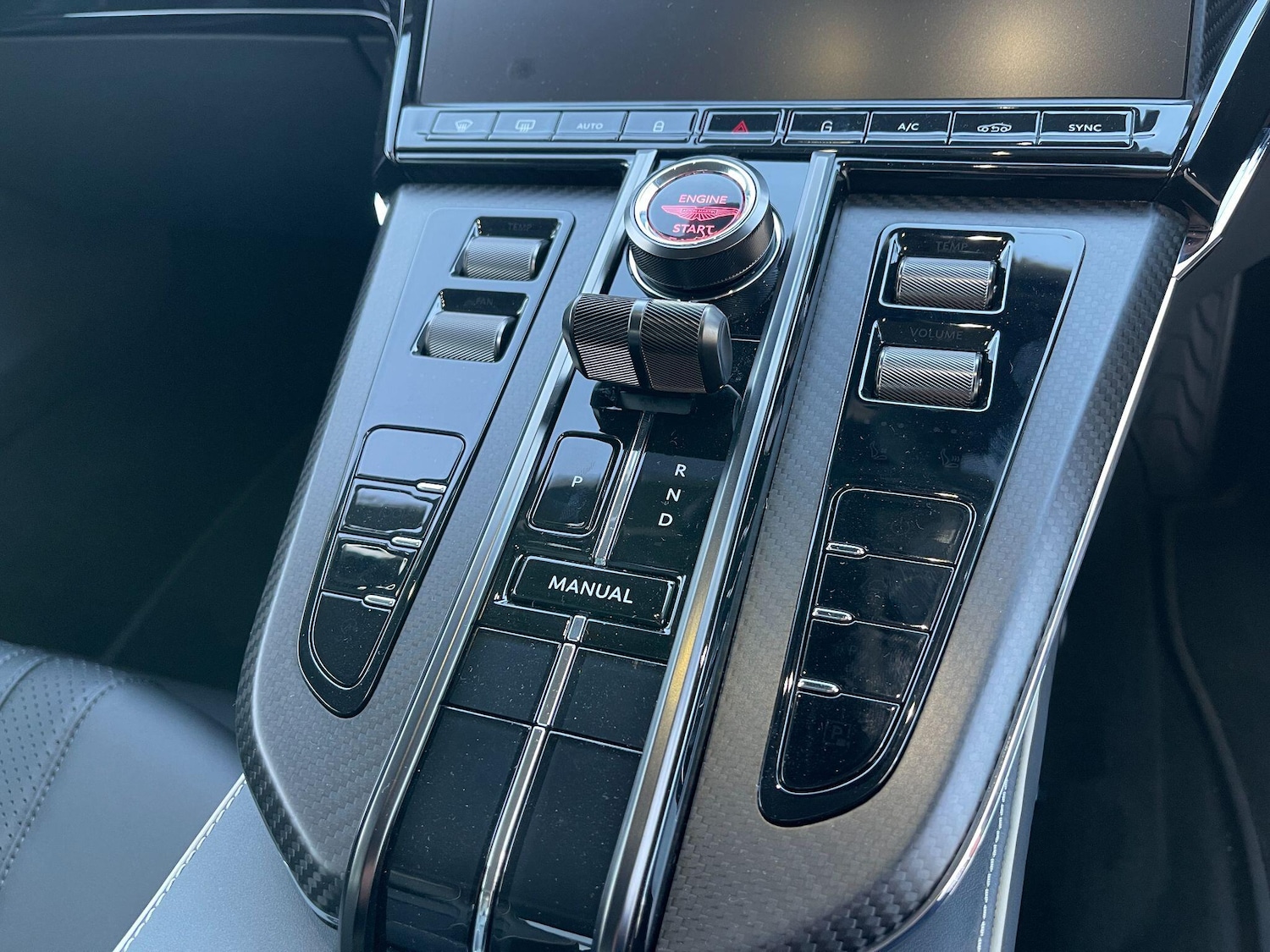 Used Aston Martin Vantage 2025 for sale - 76926652: Photo 10