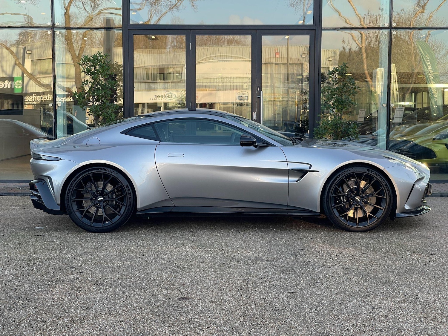 Used Aston Martin Vantage 2025 for sale - 76926652: Photo 17