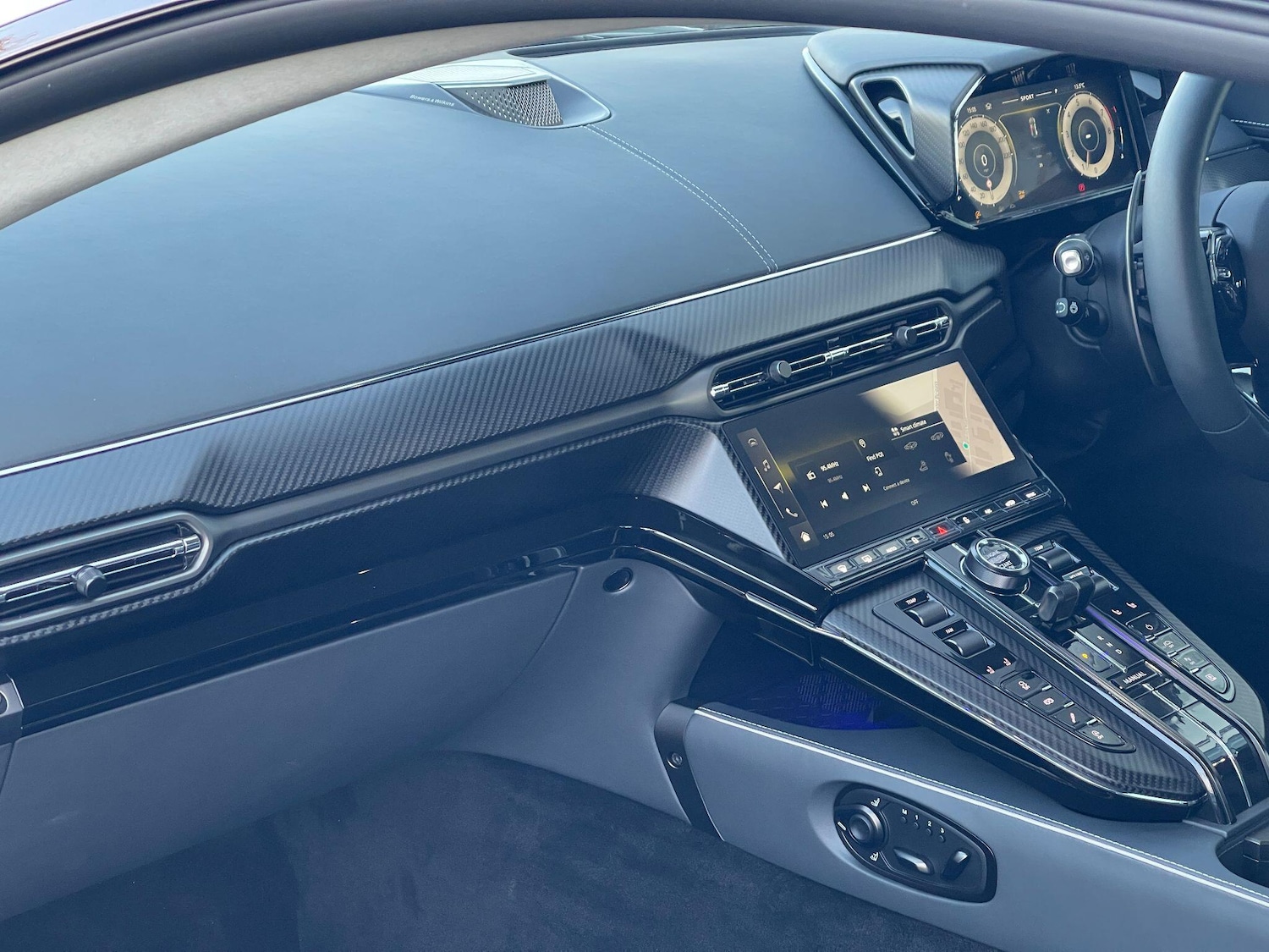 Used Aston Martin Vantage 2025 for sale - 76926652: Photo 21