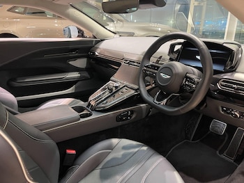 Used Aston Martin Vantage 2025 for sale - 76926652: Photo