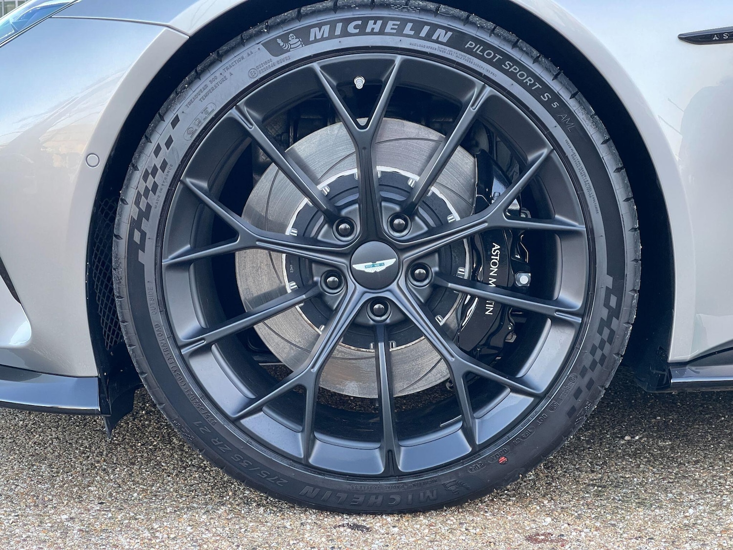 Used Aston Martin Vantage 2025 for sale - 76926652: Photo 4