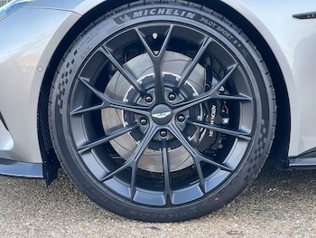 Used Aston Martin Vantage 2025 for sale - 76926652: Photo