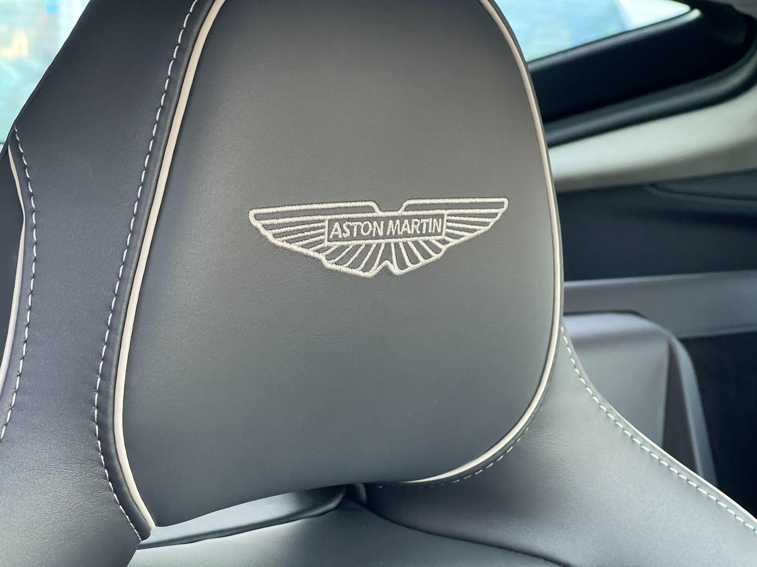 Used Aston Martin Vantage 2025 for sale - 76926652: Photo 5