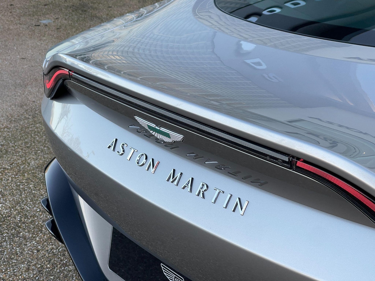 Used Aston Martin Vantage 2025 for sale - 76926652: Photo 8