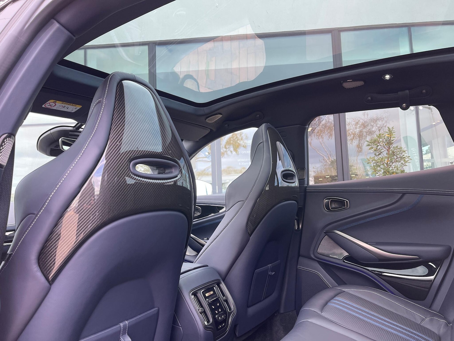 Used Aston Martin DBX 2024 for sale - 76359927: Photo 22