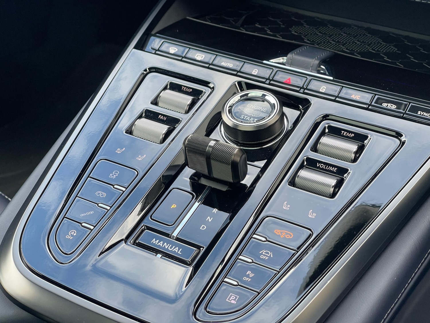 Used Aston Martin DBX 2024 for sale - 76359927: Photo 34