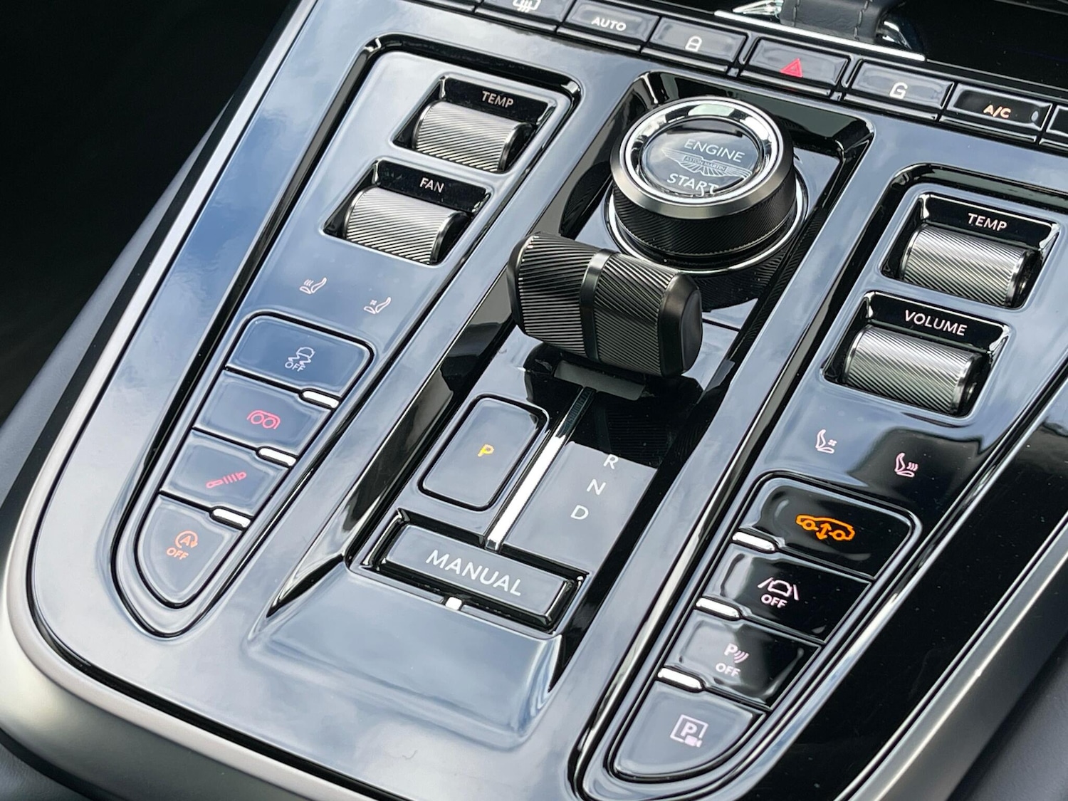 Used Aston Martin DBX 2024 for sale - 76359927: Photo 36
