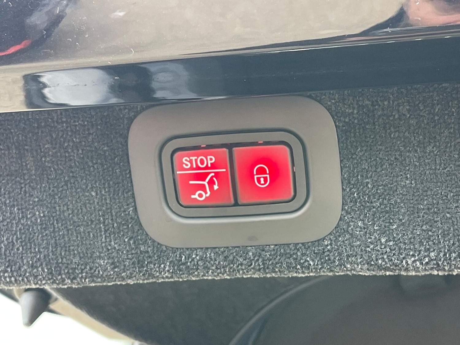 Used Aston Martin DBX 2024 for sale - 76359927: Photo 51