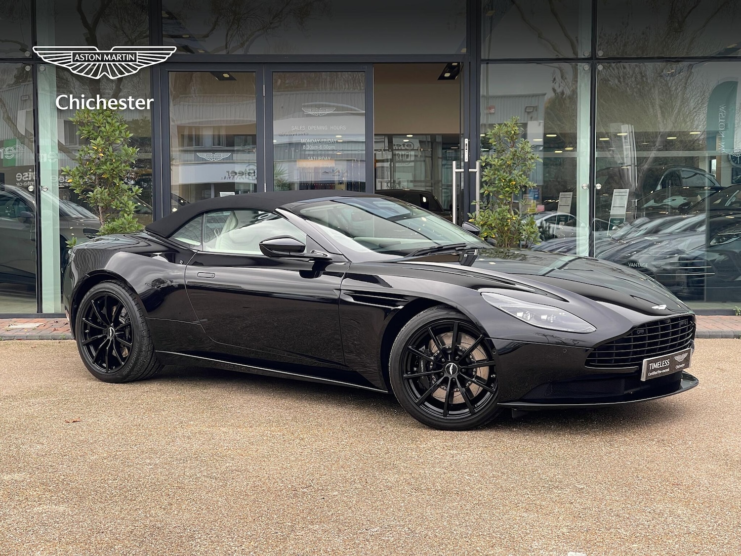 Used Aston Martin DB11 2021 for sale - 76457464: Photo 1