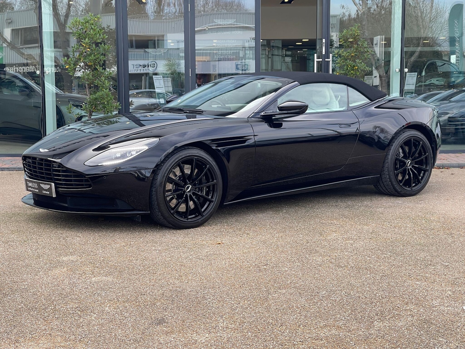 Used Aston Martin DB11 2021 for sale - 76457464: Photo 24